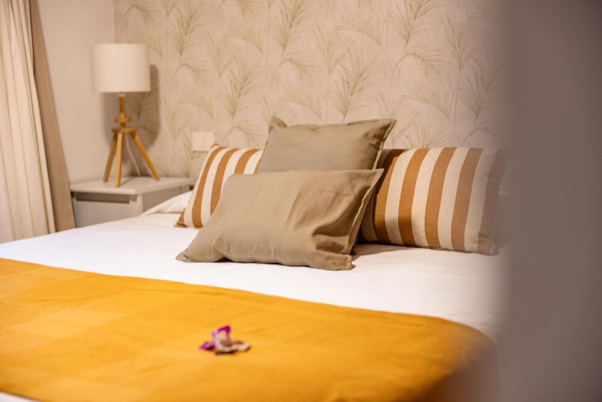 Oasis Holycan - By Gestion Vacacional Canarias San Bartolomé Ngoại thất bức ảnh