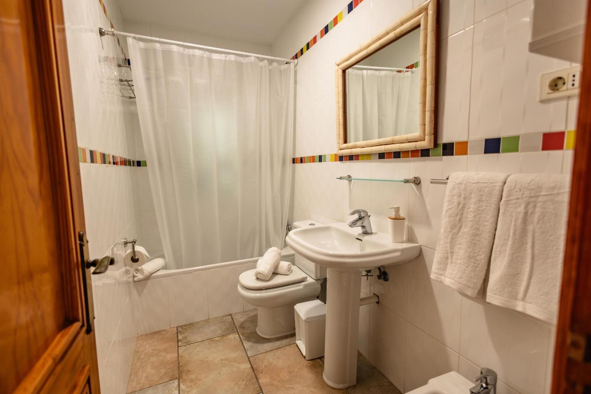 Oasis Holycan - By Gestion Vacacional Canarias San Bartolomé Ngoại thất bức ảnh
