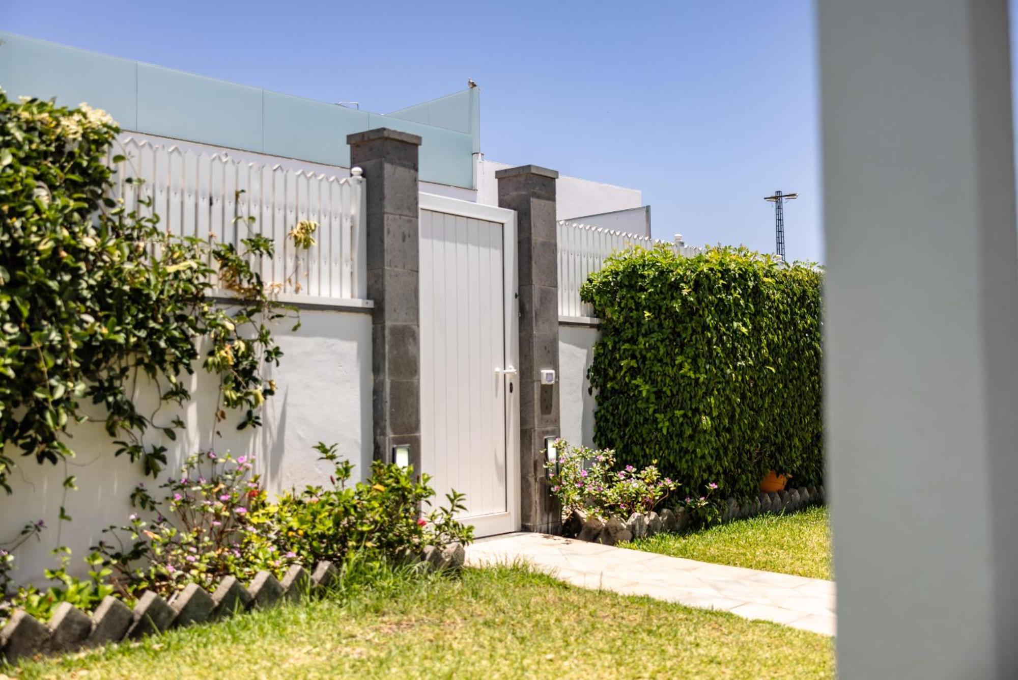 Oasis Holycan - By Gestion Vacacional Canarias San Bartolomé Ngoại thất bức ảnh