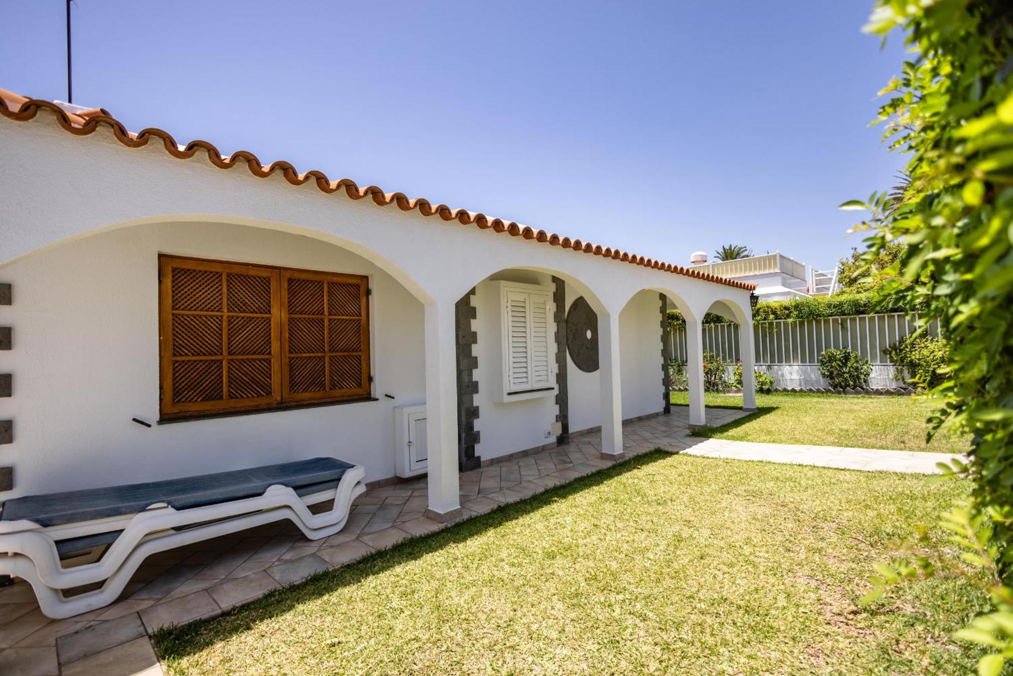 Oasis Holycan - By Gestion Vacacional Canarias San Bartolomé Ngoại thất bức ảnh