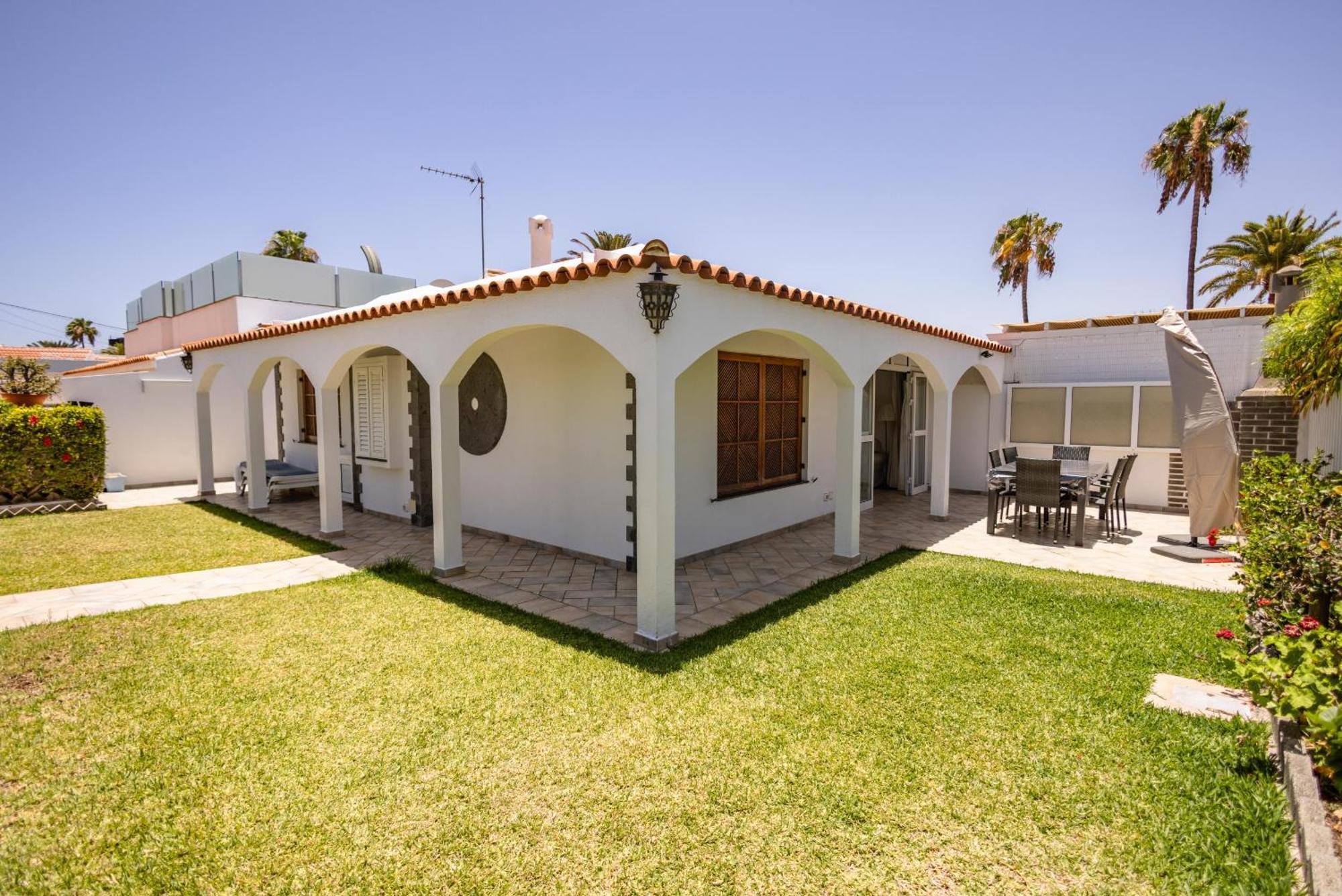 Oasis Holycan - By Gestion Vacacional Canarias San Bartolomé Ngoại thất bức ảnh
